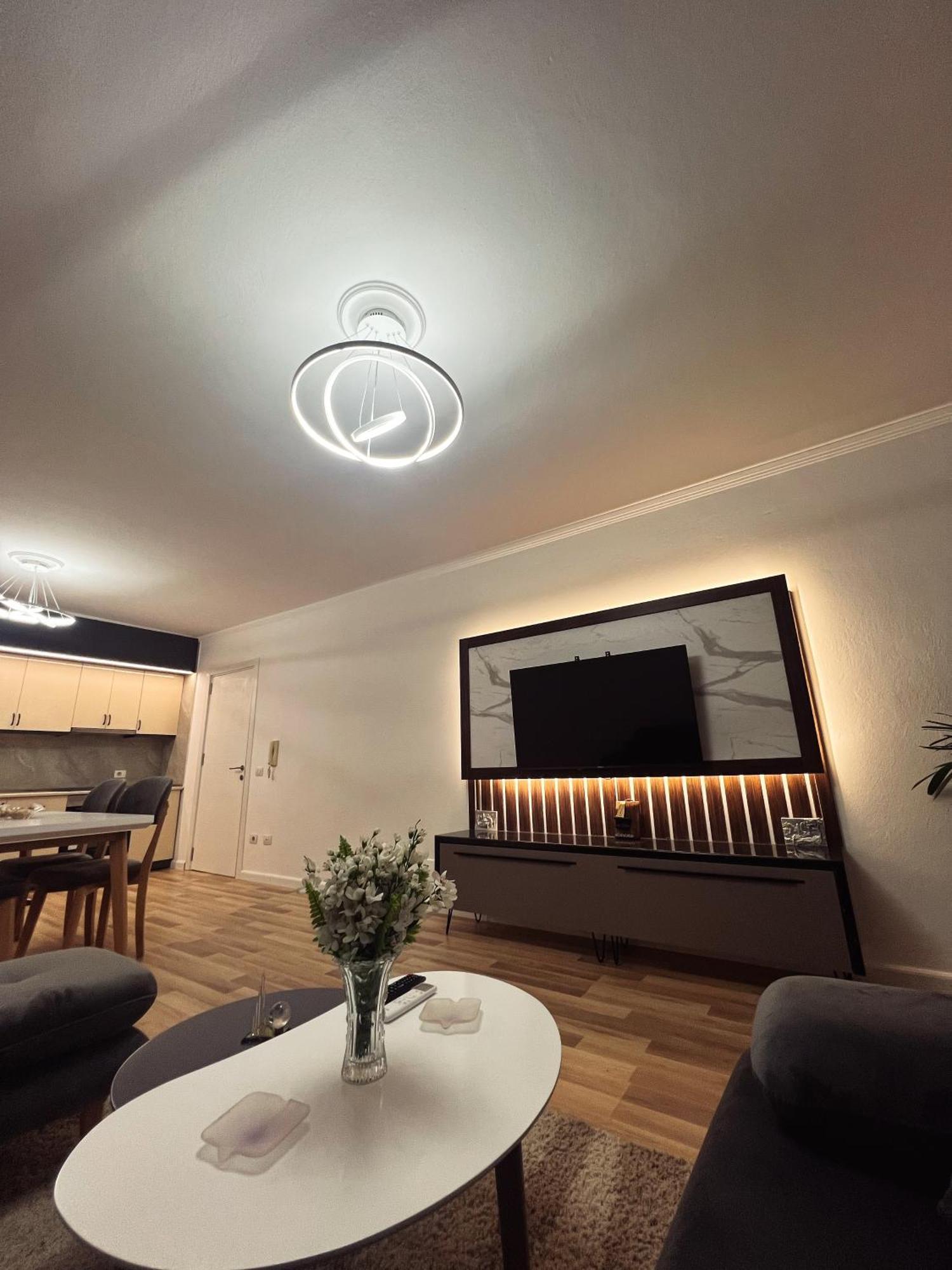 Art'S Apartment Τίρανα Εξωτερικό φωτογραφία