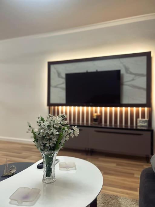 Art'S Apartment Τίρανα Εξωτερικό φωτογραφία